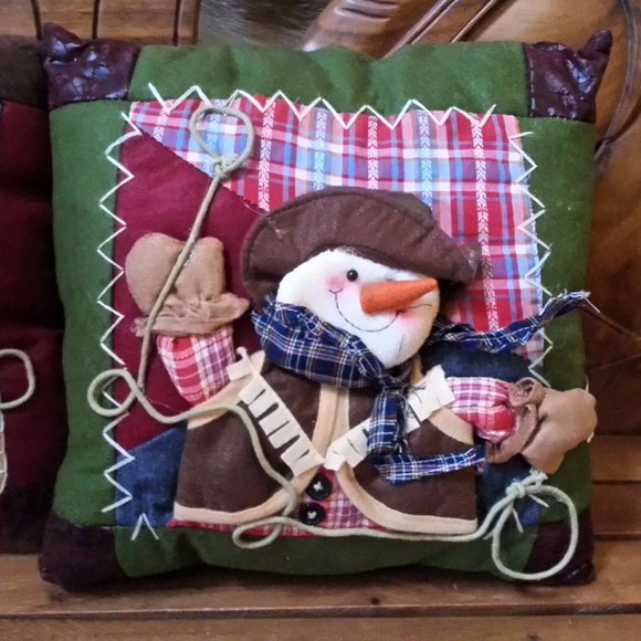 Set of Two Western Cowboy Christmas Pillow Pillows Santa Snowman Holiday NEW - Picture 4 of 4